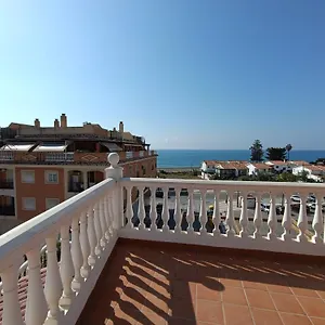 Lovely Penthouse In Front Of The With Free Parking , Málaga Espagne